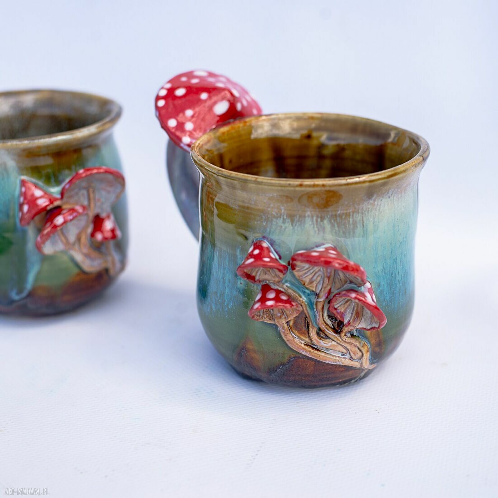 Duży kubek z muchomorem handmade - leśne poszycie, ok. 350 ml brąz