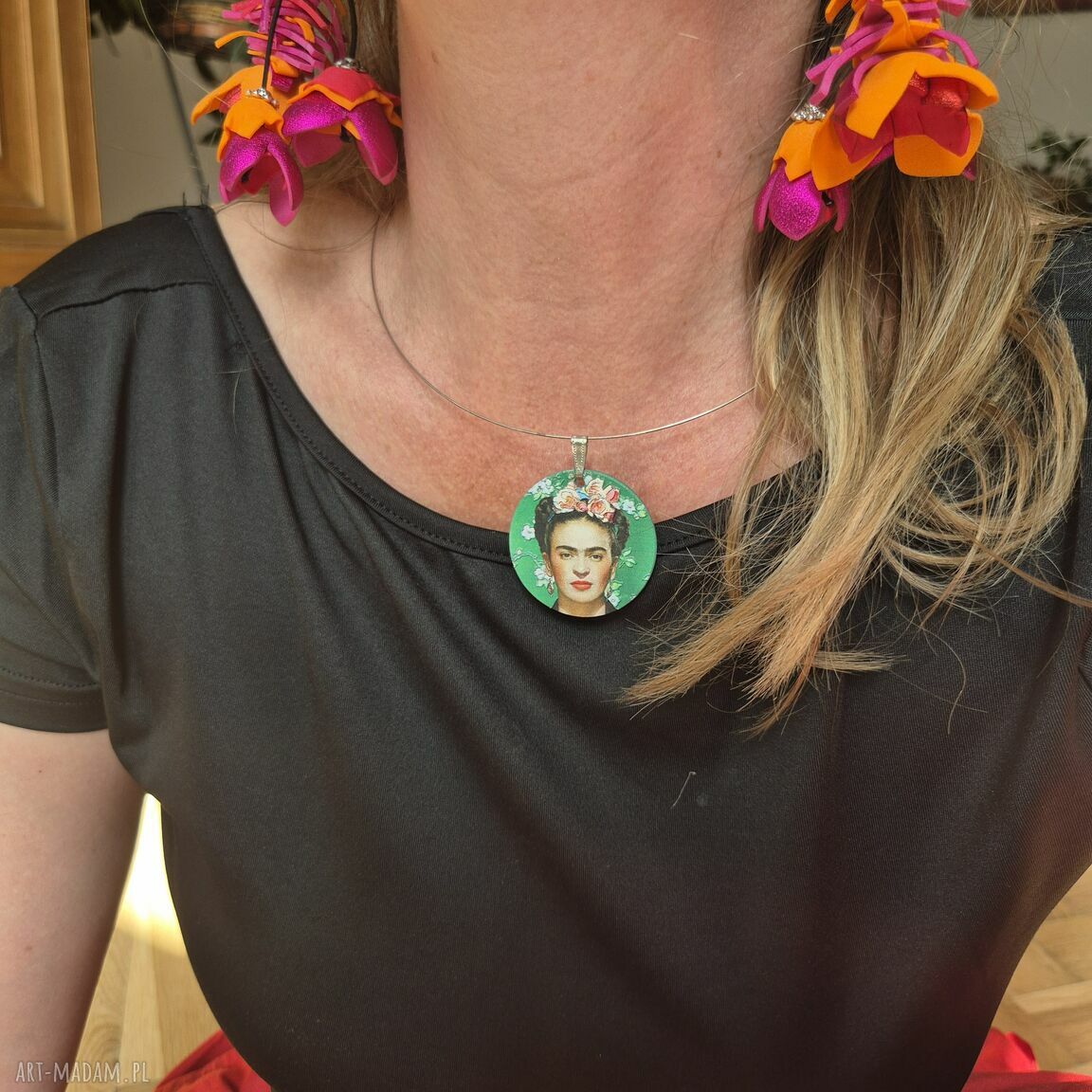 Duży naszyjnik typu obroża z wizerunkiem Fridy Kahlo - choker (zielony)