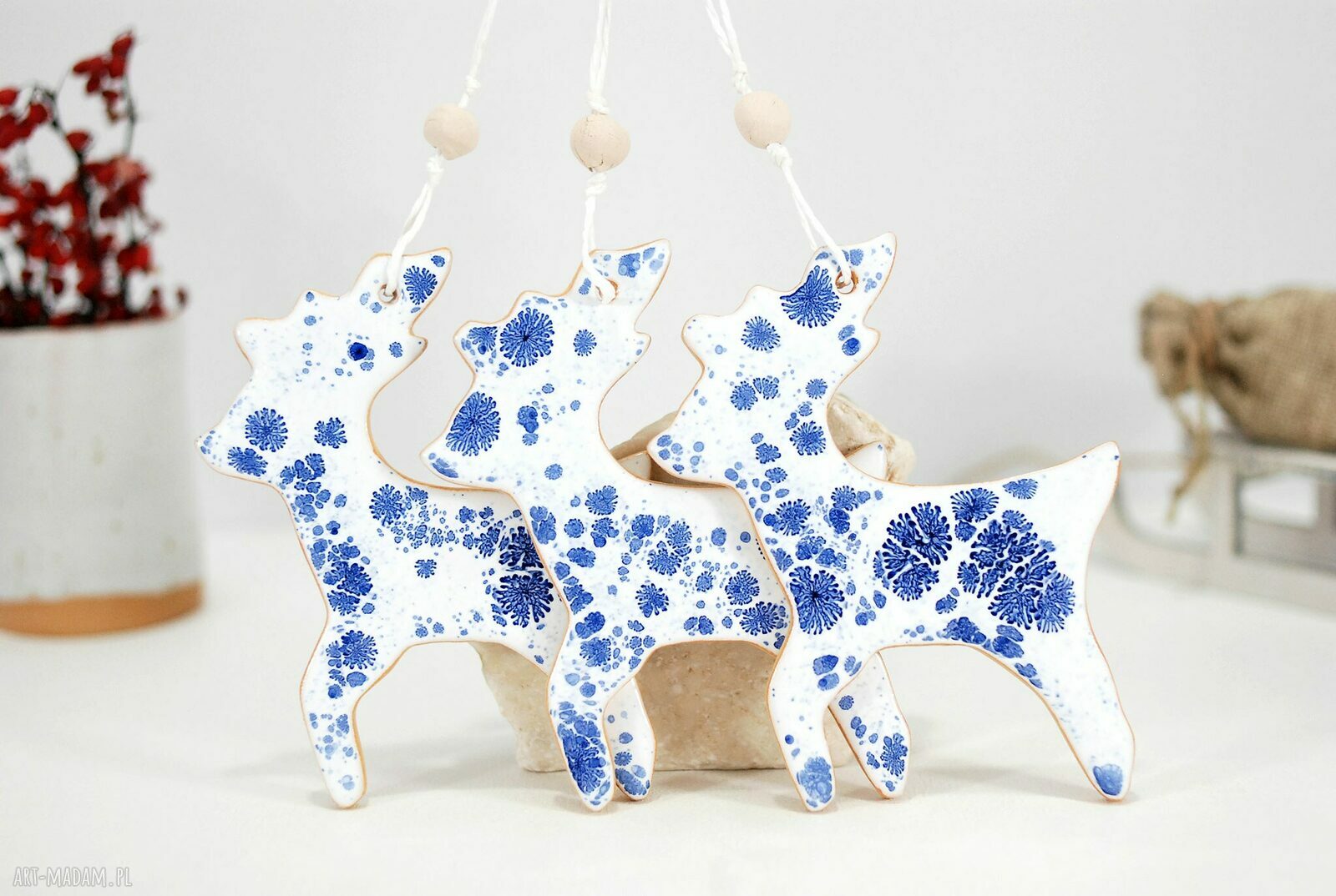 Duży ceramiczny renifer świąteczny - modern