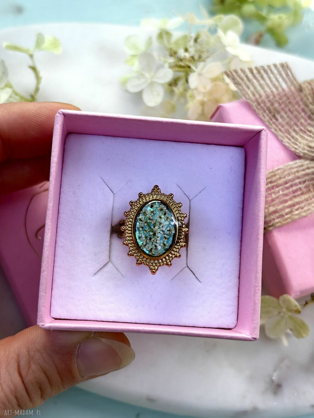 Ręcznie robiony pierścionek handmade dla kobiet