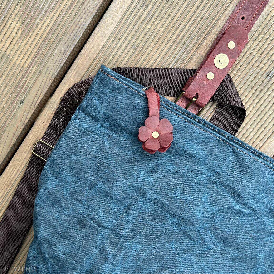 plecaki: Duży Plecak ze skóry i bawełny woskowanej niebiesko czerwony. autorskie