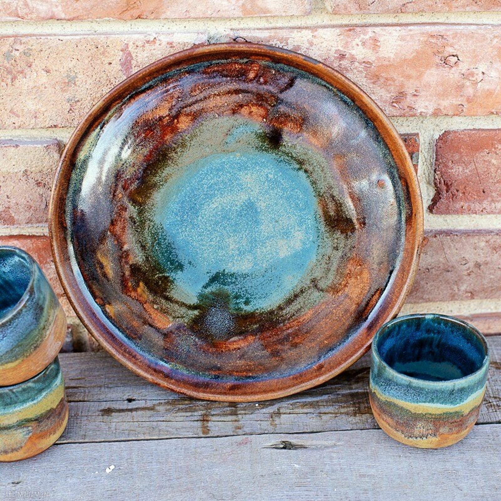Duży talerz ceramiczny z 3 czarkami - rustykalna patera do serwowania
