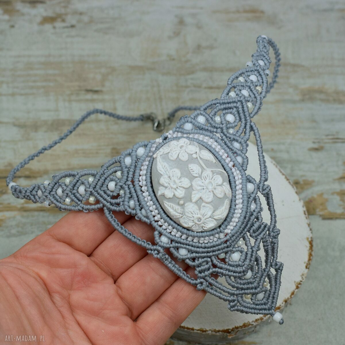naszyjniki: Duży, unikatowy naszyjnik mikromakrama w odcieniach szarości i bieli ręczne