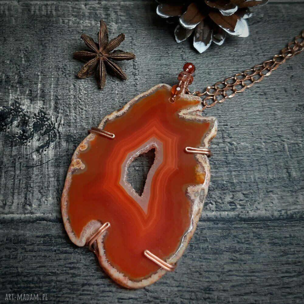 Duży wisior z rudym agatem - boho wire wrapping z miedzi