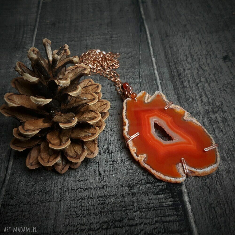 Duży wisior z rudym agatem - boho wire wrapping z miedzi
