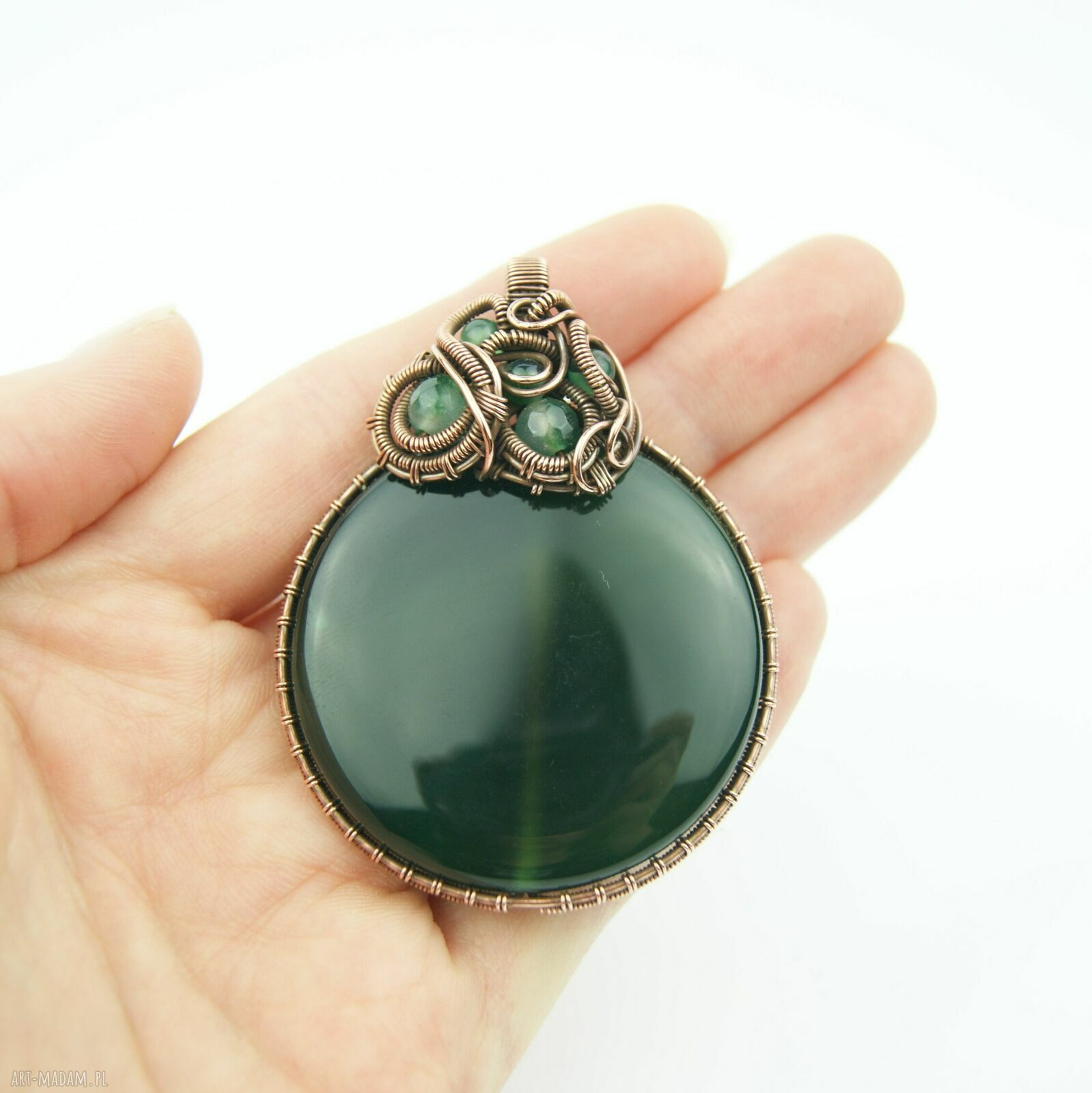 Wisiorek z dużym zielonym agatem w technice wire wrapping