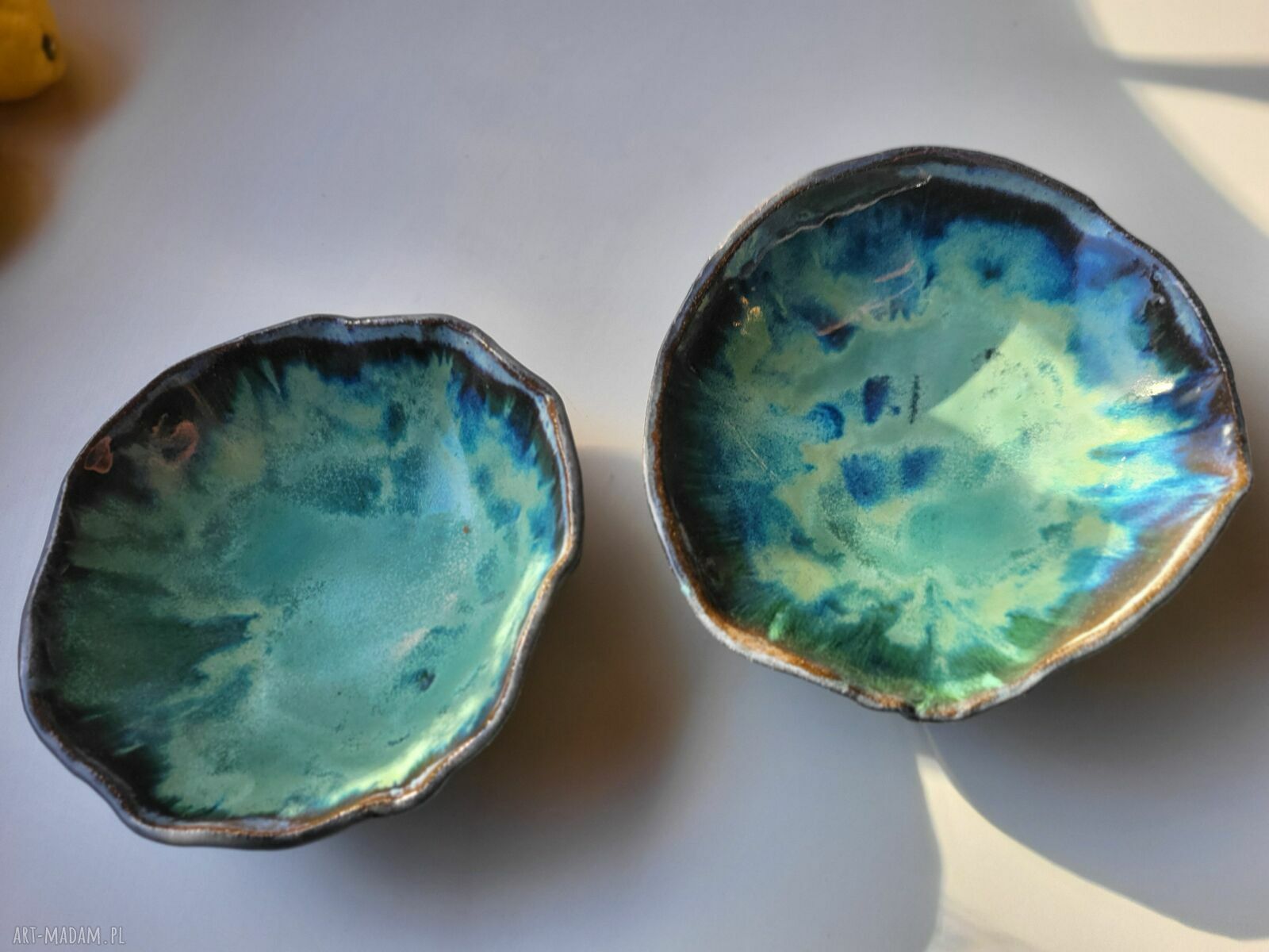Dwie półmiseczki - ręcznie formowane ceramiczne do serwowania i pod biżuterię