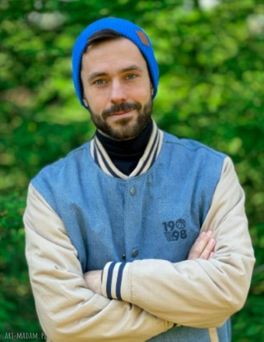 Czapka dwustronna beanie Brain Inside w kolorze niebieskim z logo z ekoskórki