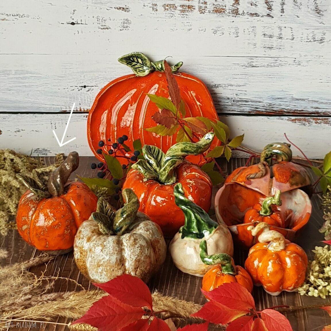 Dynia figurka - jesienne dodatki i Halloween