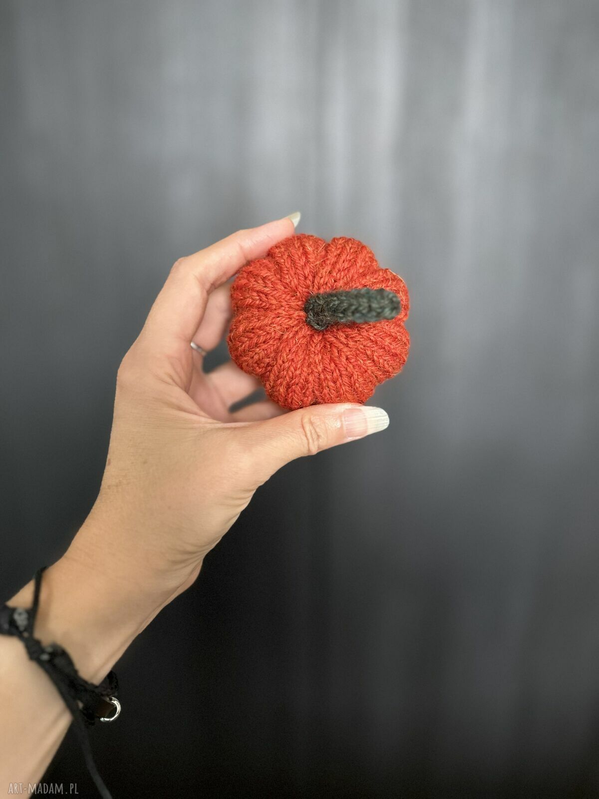 Dynia ozdobna z wełny handmade - rozmiar S, ciemnopomarańczowa