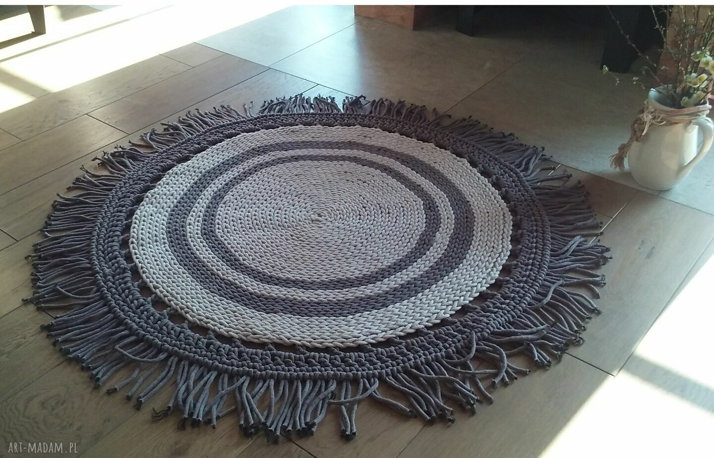 Dywan Camila 120 cm - beż i mokka z ozdobnymi frędzlami