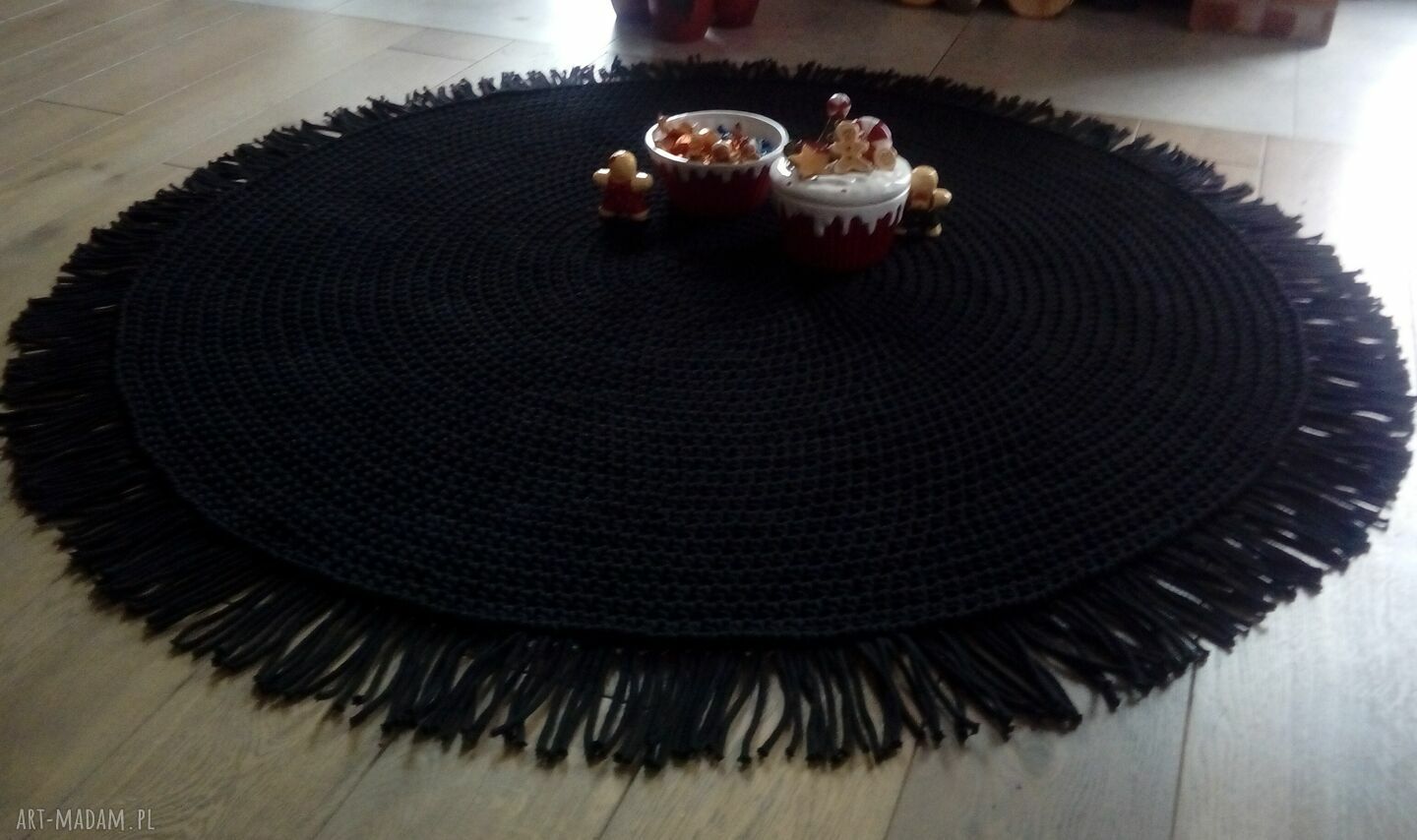 Dywan Classic Black z frędzlami 160 cm - czarny ze sznurka bawełnianego (dwustronny)