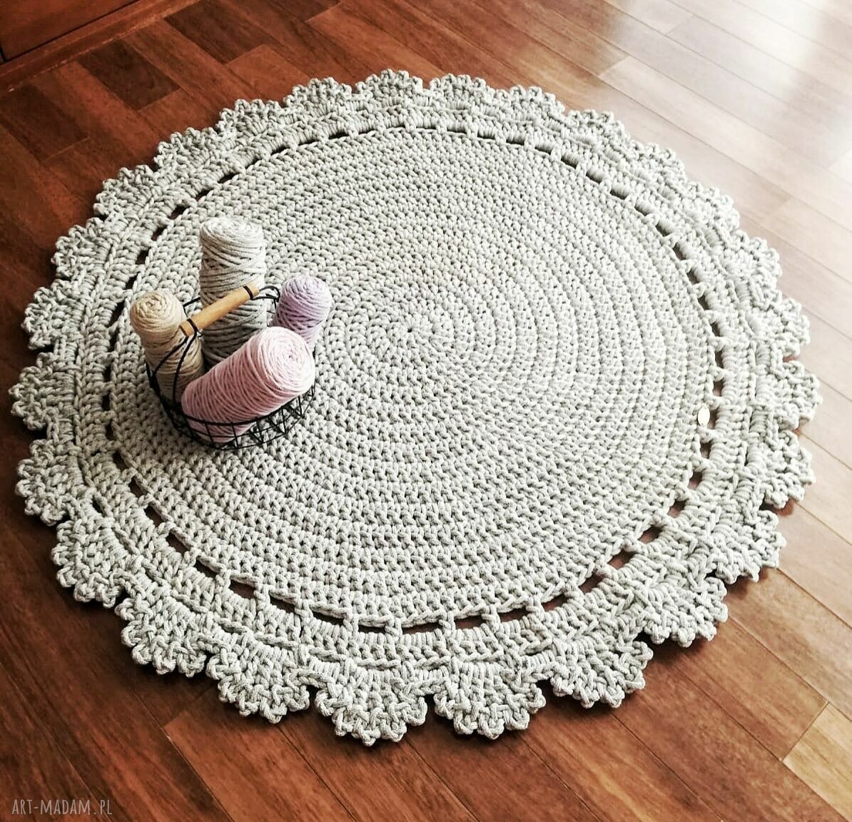 Dywan Highlander 110 cm okrągły do salonu ze sznurka bawełnianego z koronką