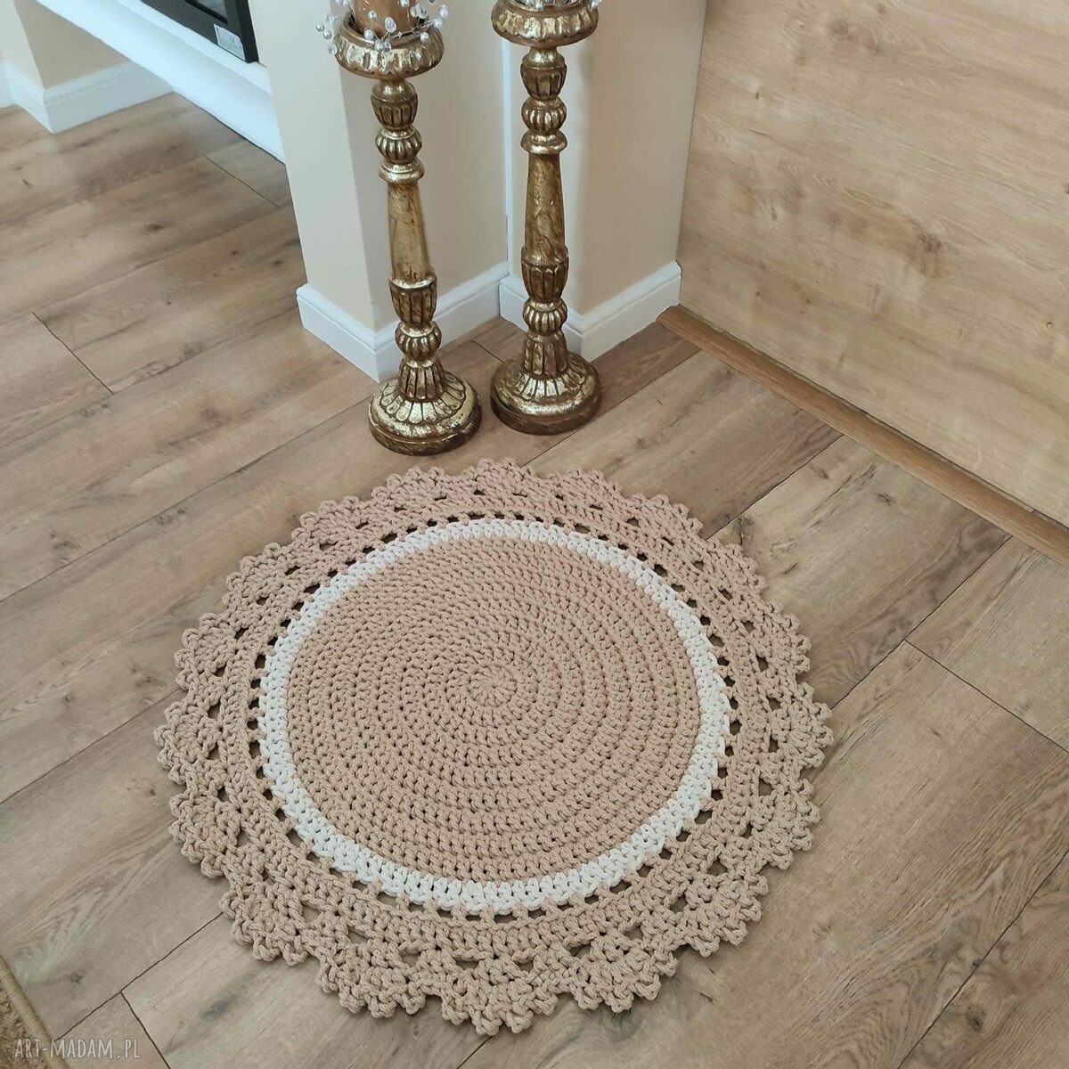 Ręcznie szydełkowany dywan okrągły ze sznurka bawełnianego 80 cm