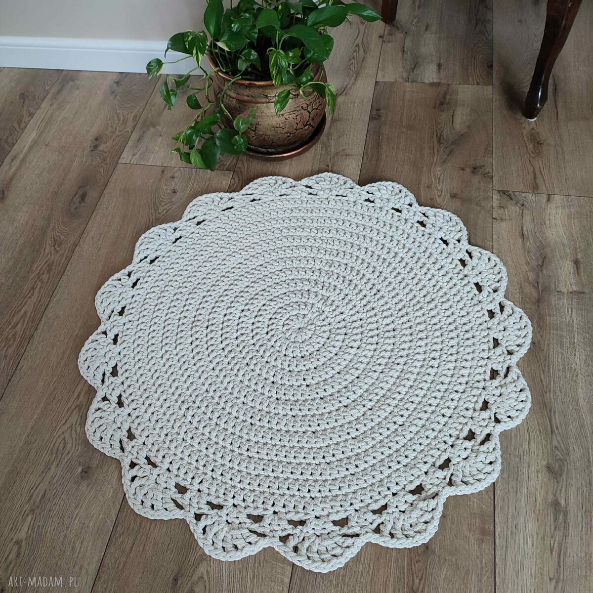 Ręcznie szydełkowany dywan okrągły ze sznurka 80 cm