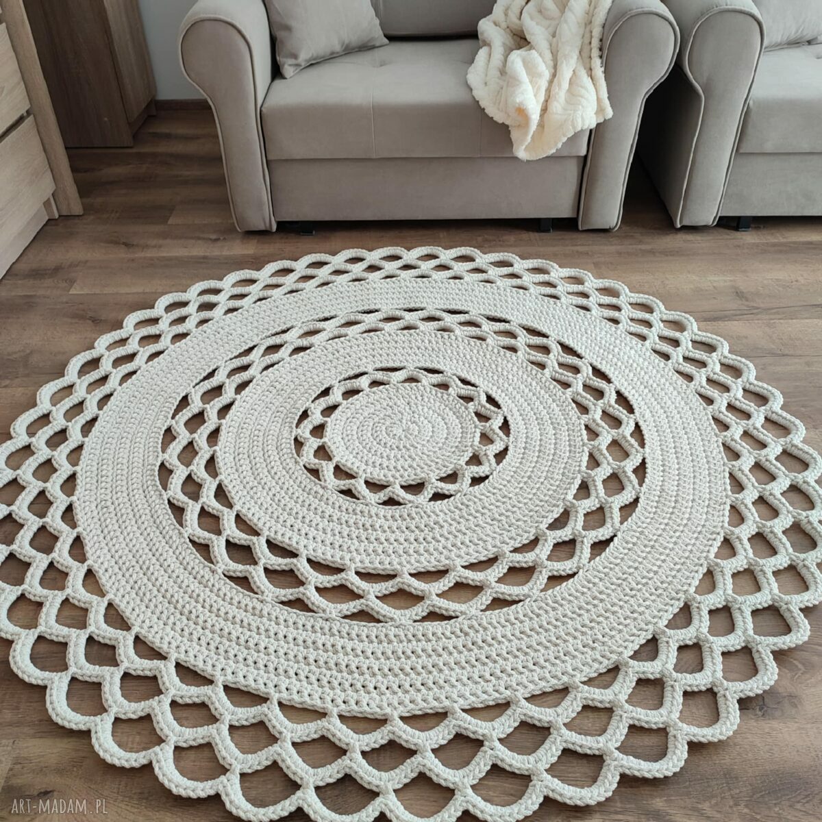 Dywan szydełkowy okrągły ze sznurka 150 cm - ecru