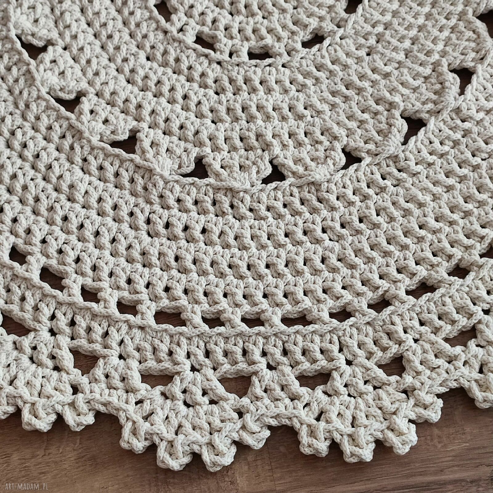 Dywan szydełkowy okrągły ze sznurka bawełnianego - 90 cm