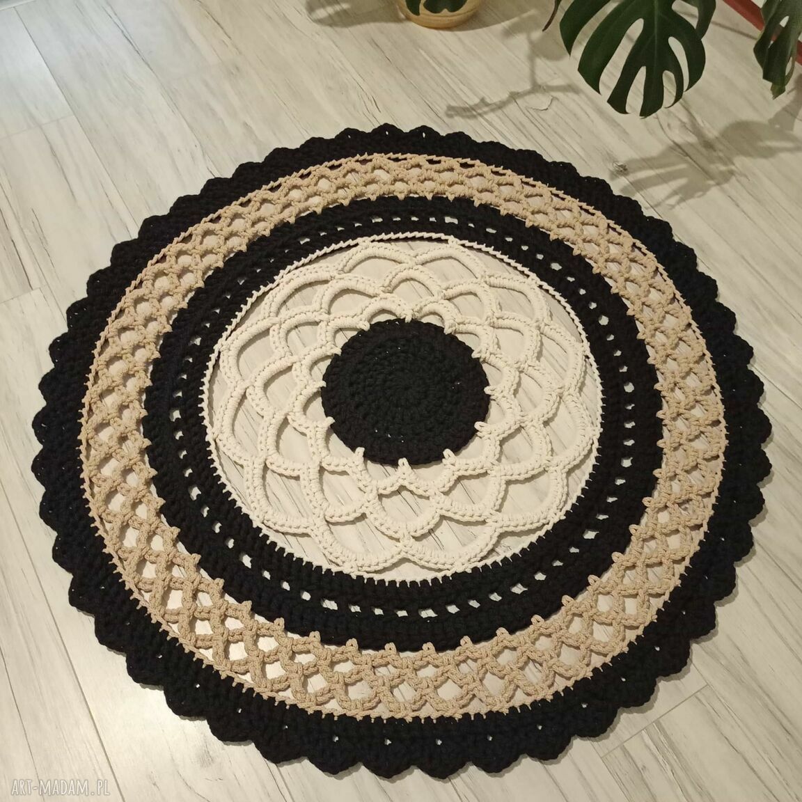 Dywan szydełkowy ze sznurka bawełnianego 100 cm (boho, ręcznie robiony)