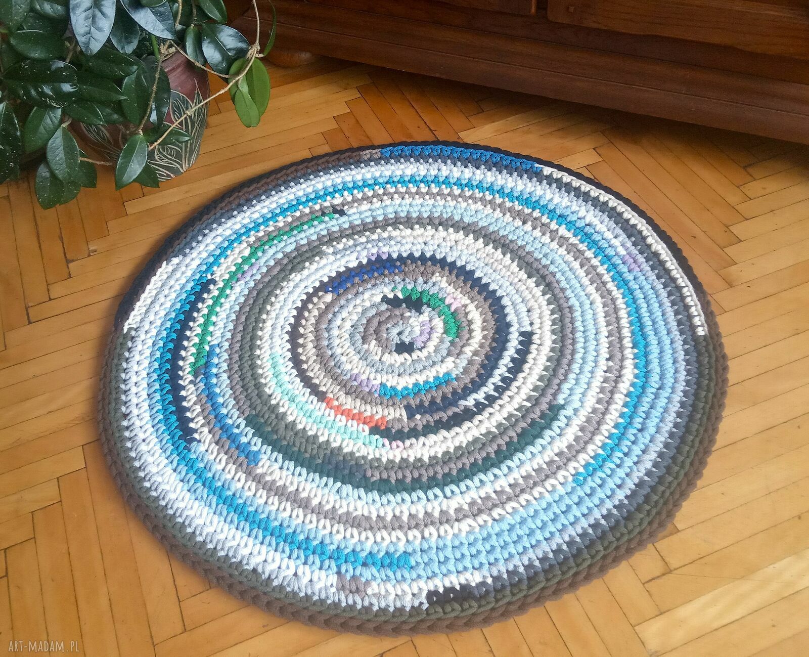 Dywan w paski z bawełnianego sznurka - okrągły 78 cm, rękodzieło do Twojego wnętrza