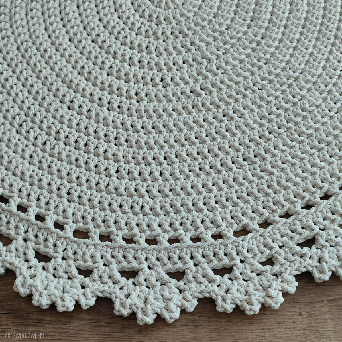 Dywan ze sznurka szydełkowy 110 cm - okrągły ecru do salonu