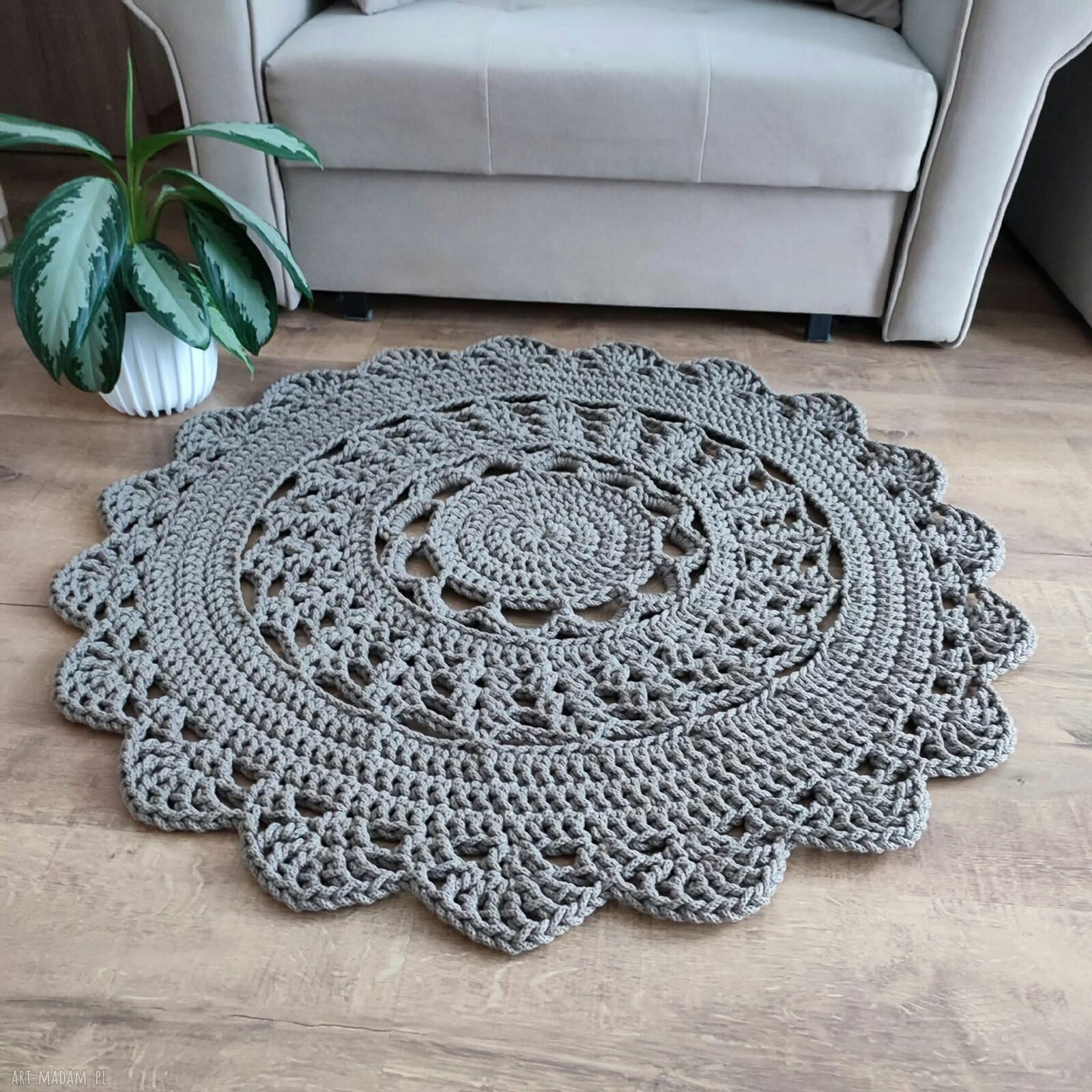 Okrągły dywan ze sznurka bawełnianego - szydełkowy, 90 cm