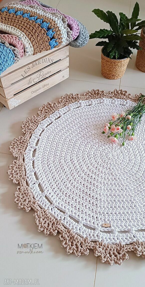 Dywan ze sznurka okrągły 80 cm z koronką