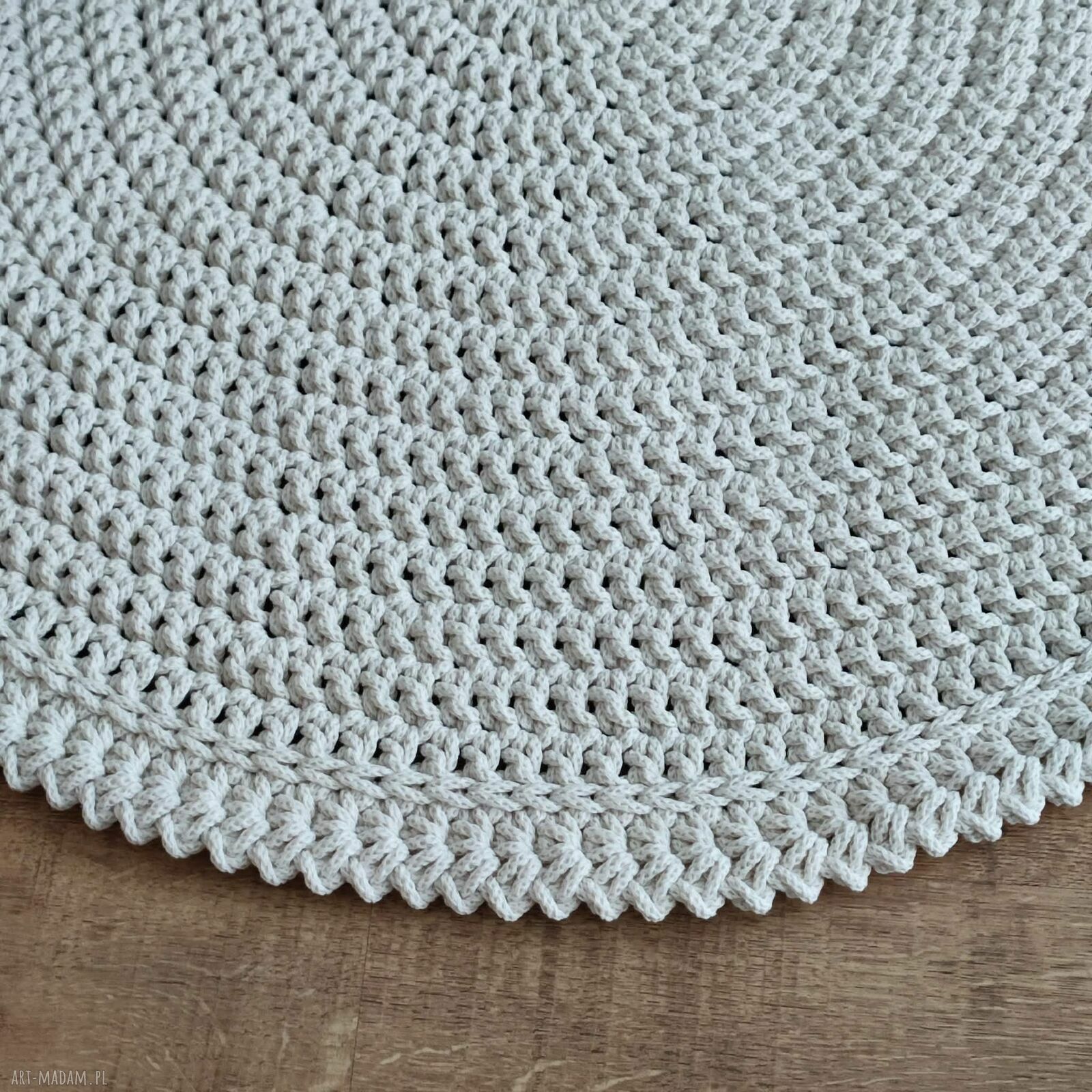 Okrągły dywan szydełkowy ze sznurka bawełnianego 80 cm