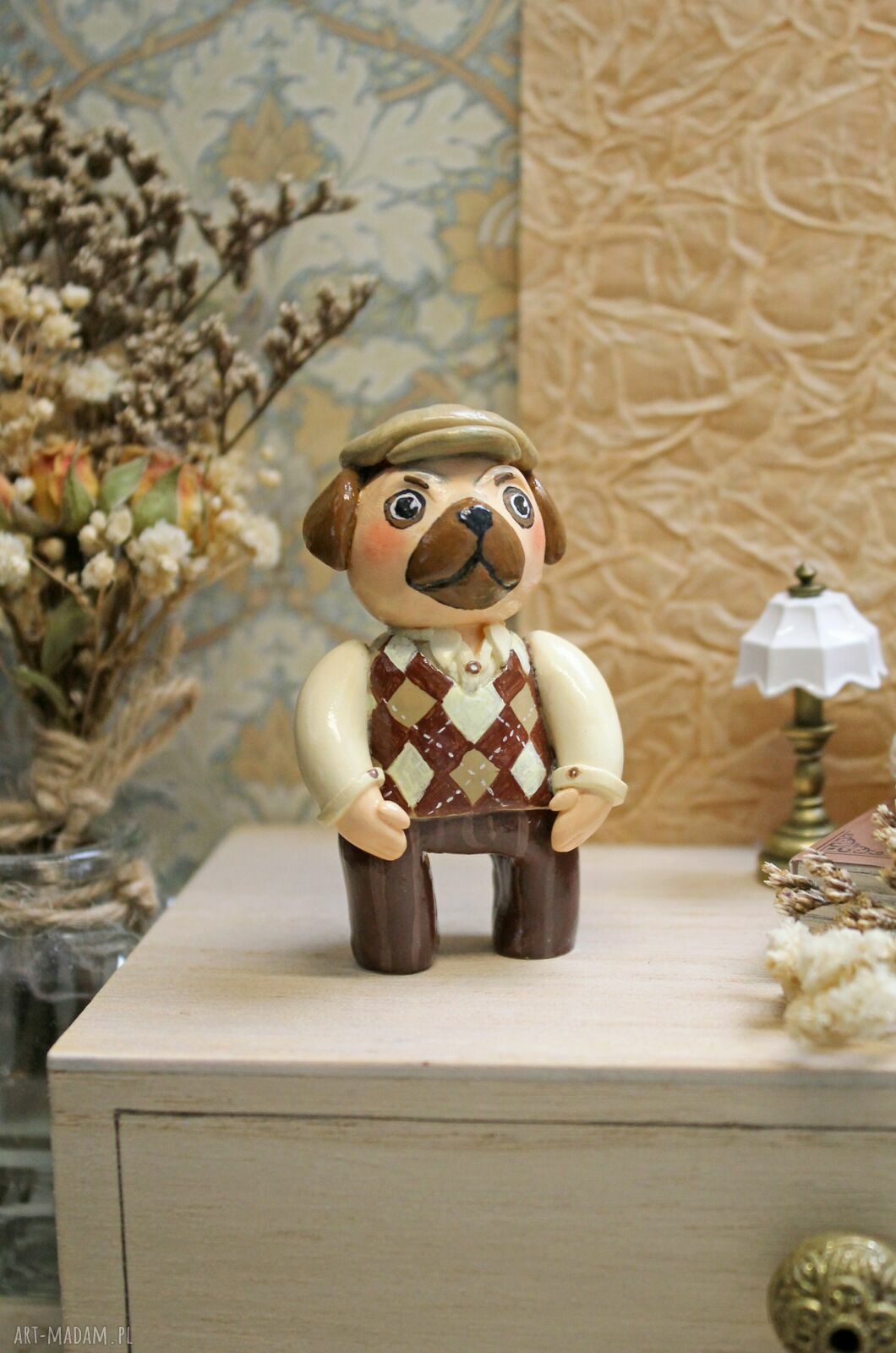 Dziadek Mops - retro figurka kolekcjonerska handmade z gliny polimerowej