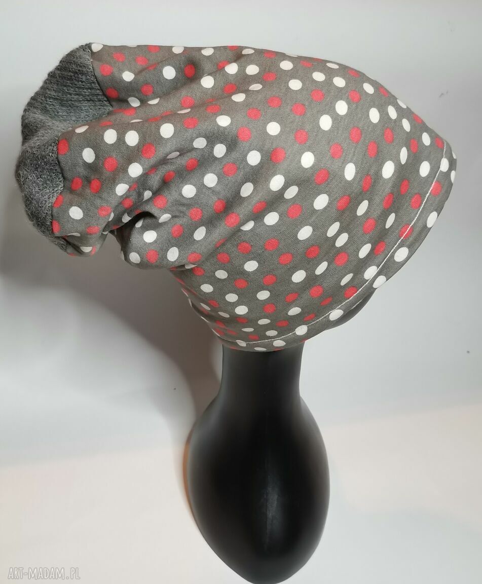 Czapka dzianinowa w grochy - one size na podszewce, hand-made Ruda Klara