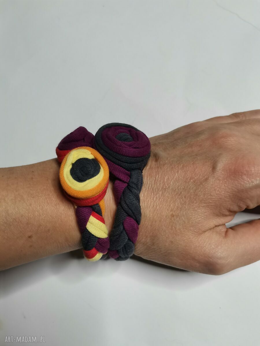 Kolorowa bransoletka dzianinowa folk boho - rozetki, długość uniwersalna