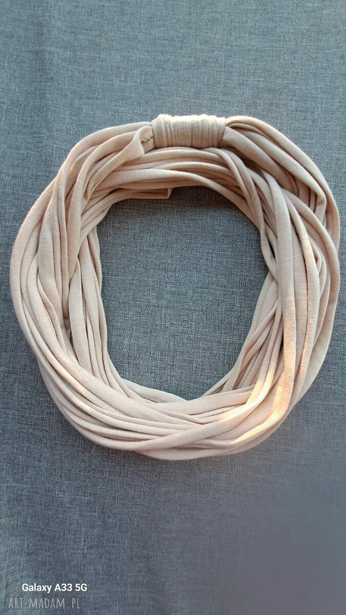 Dzianinowy naszyjnik Wanilia - handmade z bawełny