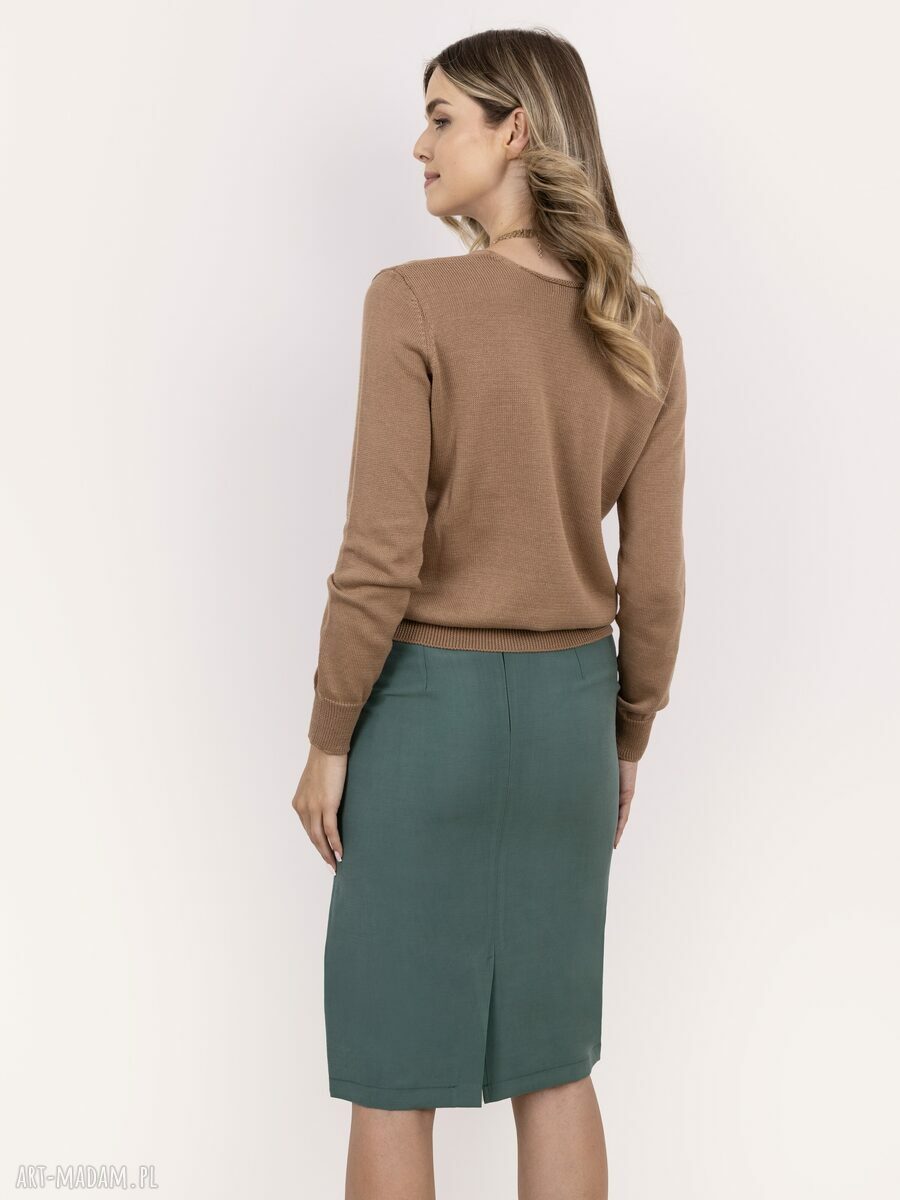 Dzianinowy sweter SWE345 mocca z dekoltem w serek - MKM