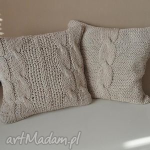 the wool art dziergana poszewka na poduszkę