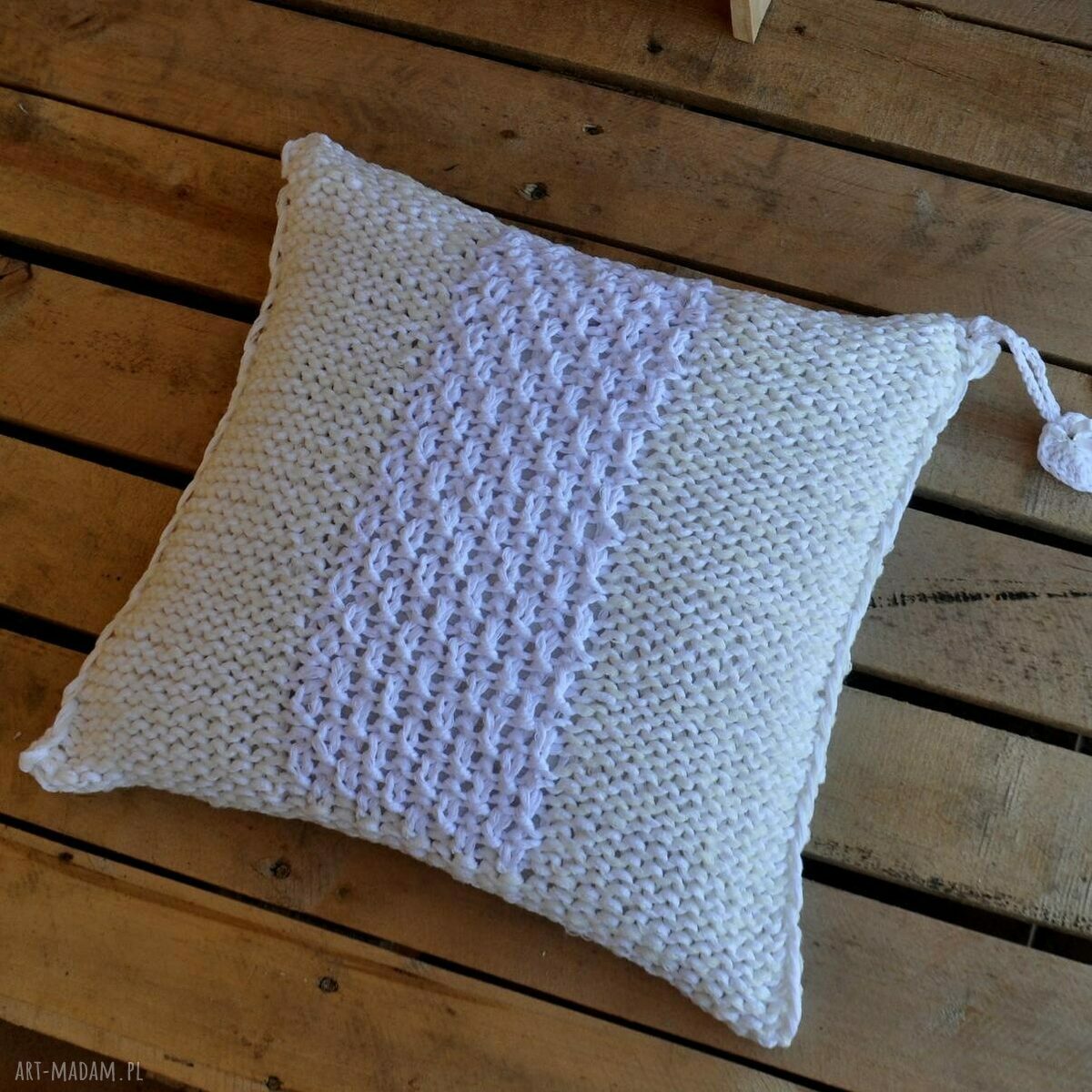 dom: dziergana poszewka na poduszkę handmade