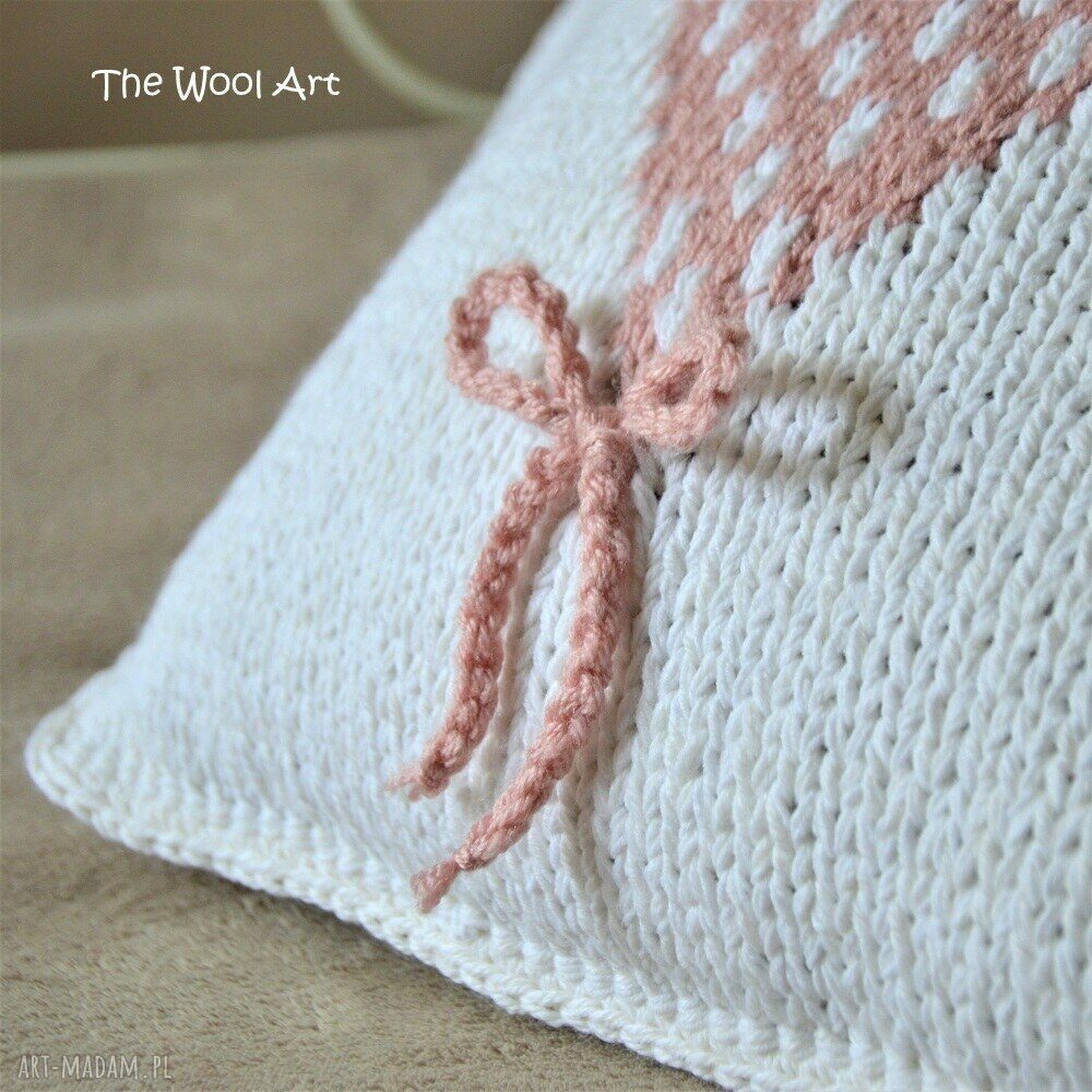 pokoik dziecka: dziergana poszewka z sercem Handmade