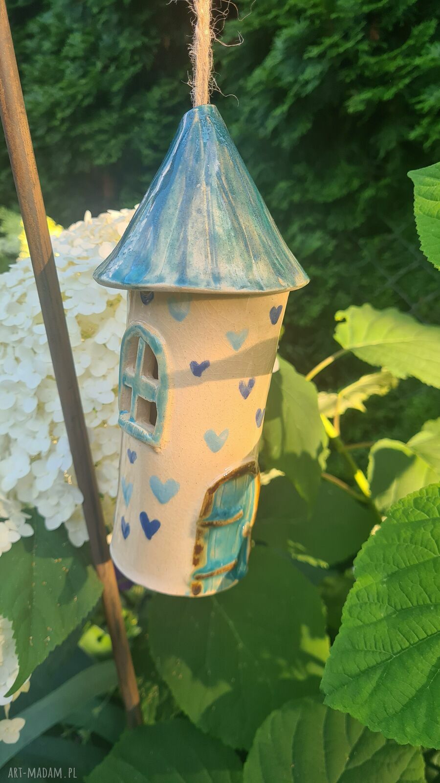 Ceramiczny dzwoneczek domek - rękodzieło do ogrodu, 20 cm