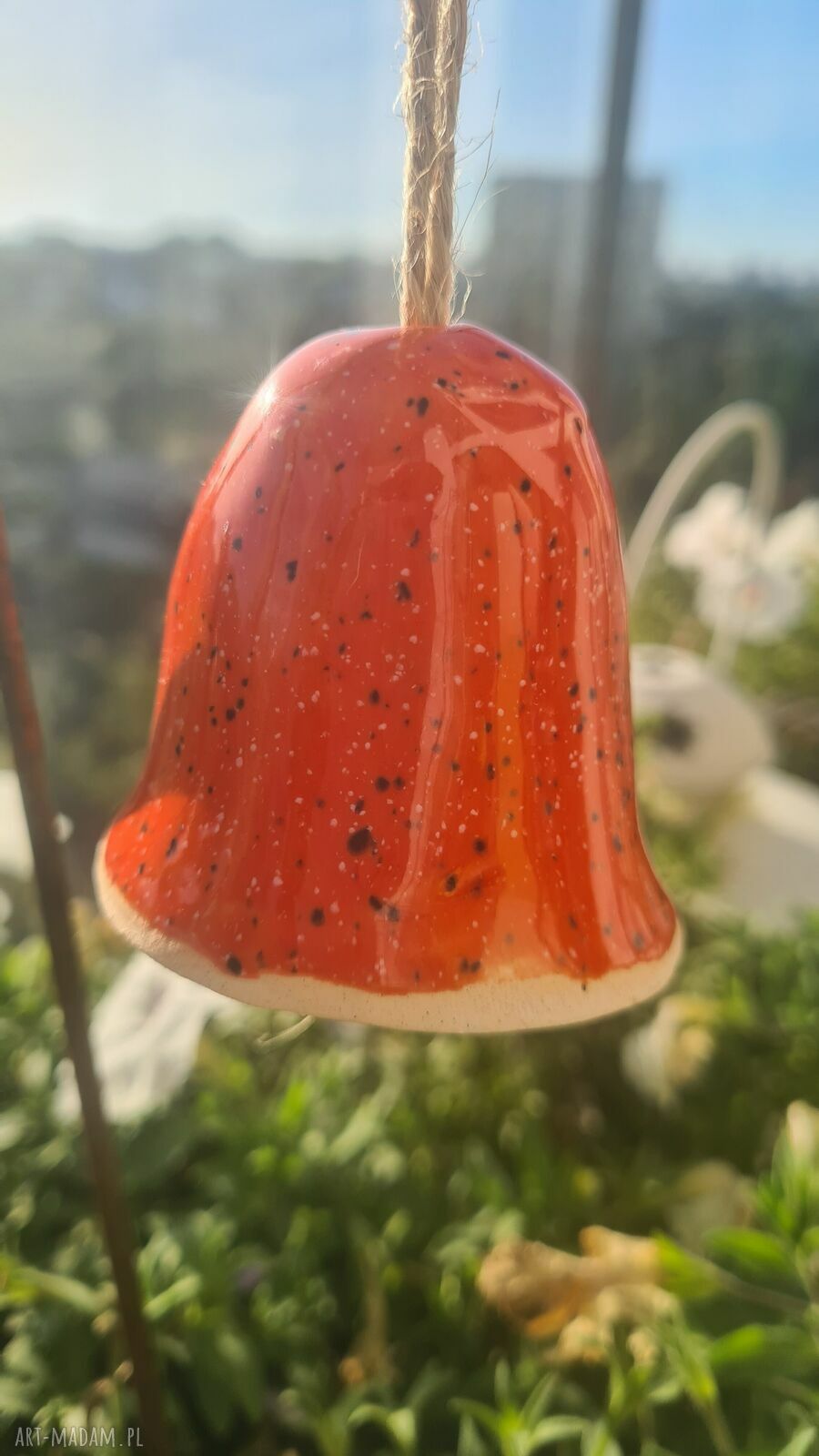 Czerwony dzwoneczek ceramiczny - ręcznie wykonana ozdoba prezent 6 cm