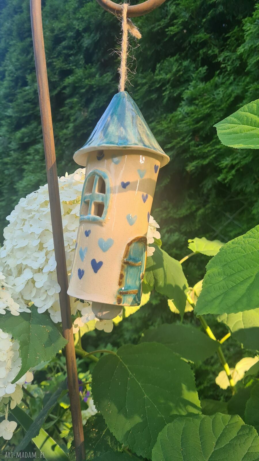 Ceramiczny dzwoneczek domek - rękodzieło do ogrodu, 20 cm
