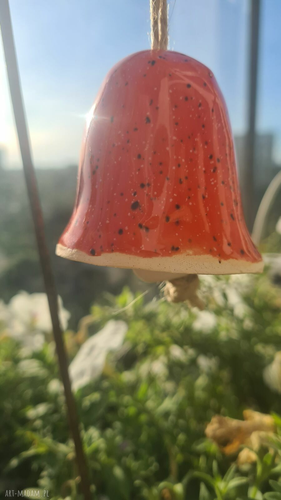 Czerwony dzwoneczek ceramiczny - ręcznie wykonana ozdoba prezent 6 cm