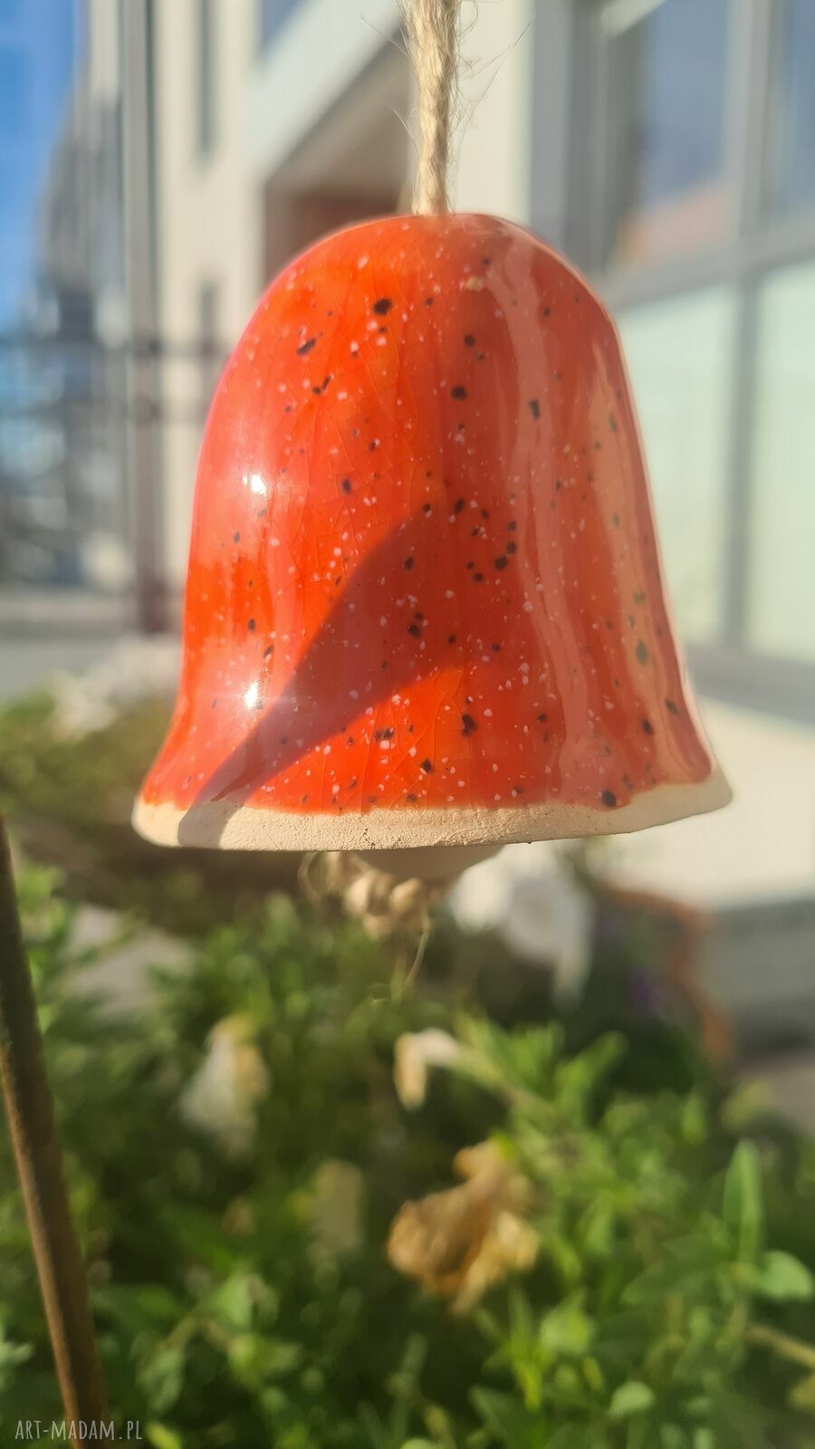 Czerwony dzwoneczek ceramiczny - ręcznie wykonana ozdoba prezent 6 cm