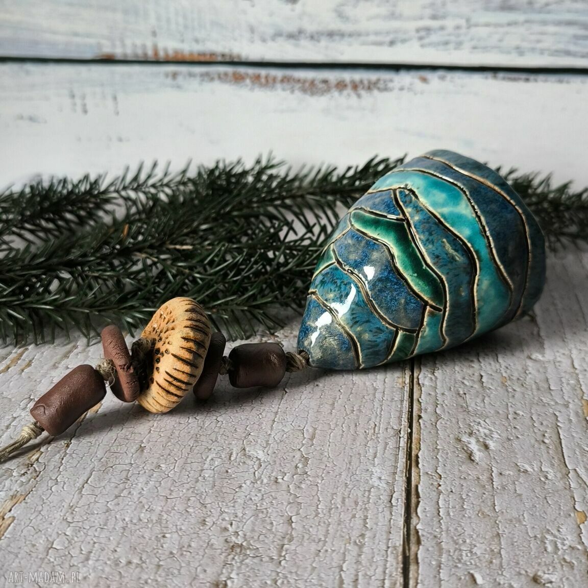 Dzwoneczek z pejzażem - ceramiczna dekoracja wisząca handmade