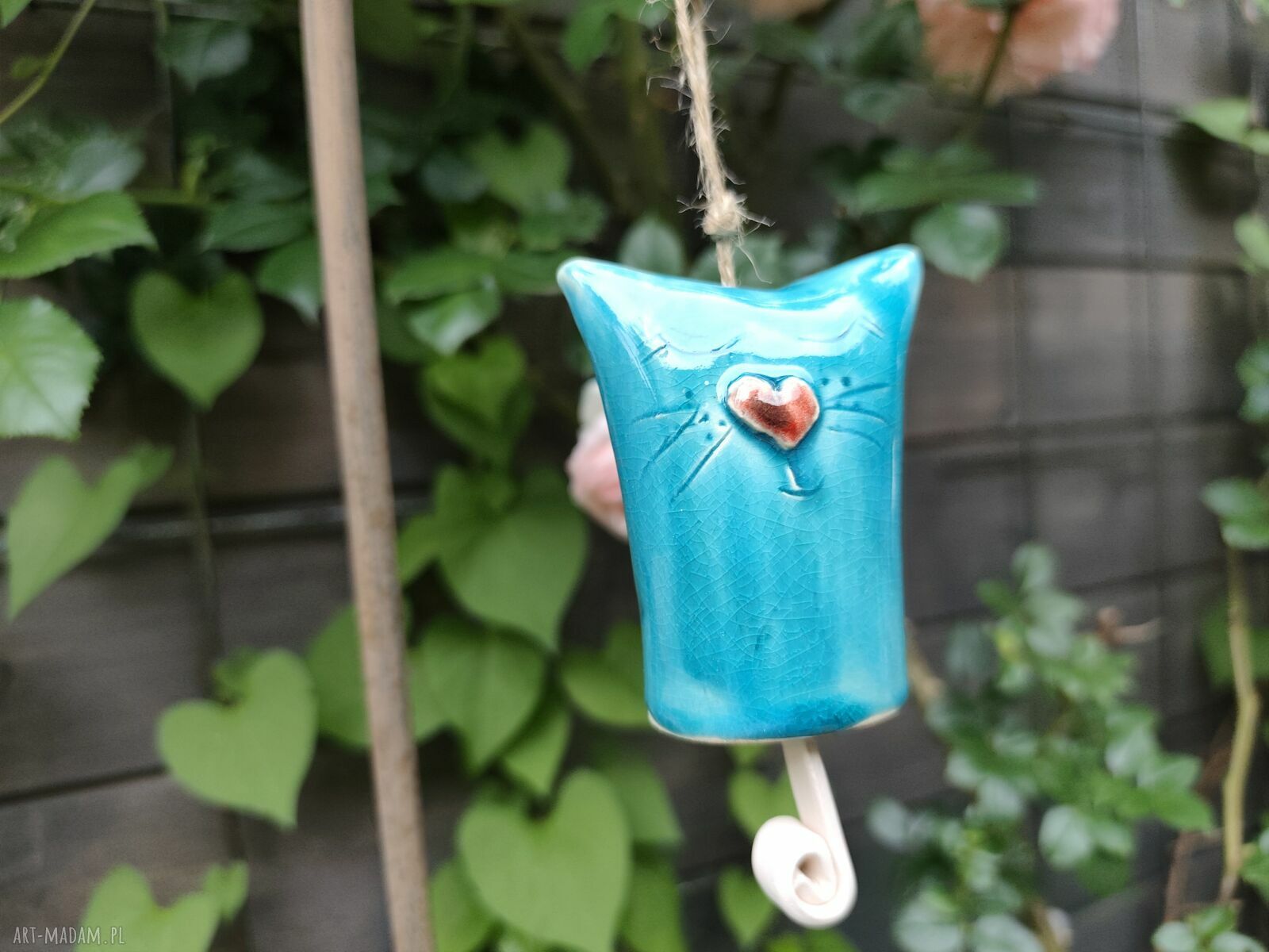Ręcznie wykonany dzwonek ceramiczny w kształcie kota - na balkon i do ogrodu