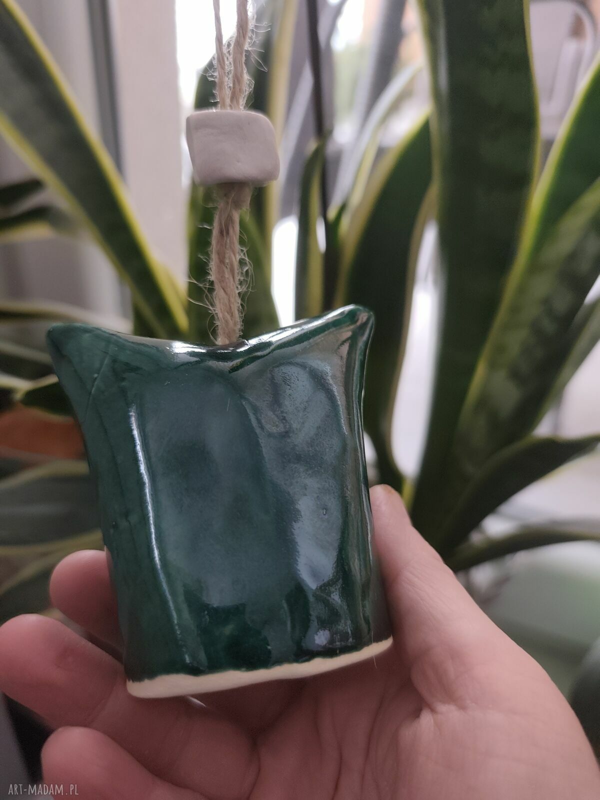 Ręcznie robiony dzwonek ceramiczny kot - uroczy dodatek do Twojego wnętrza