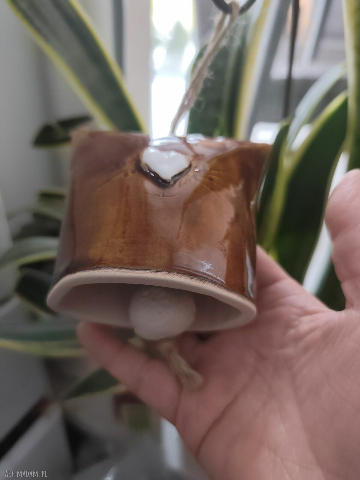 Dzwonek ceramiczny z kotem - dekoracja do wnętrza