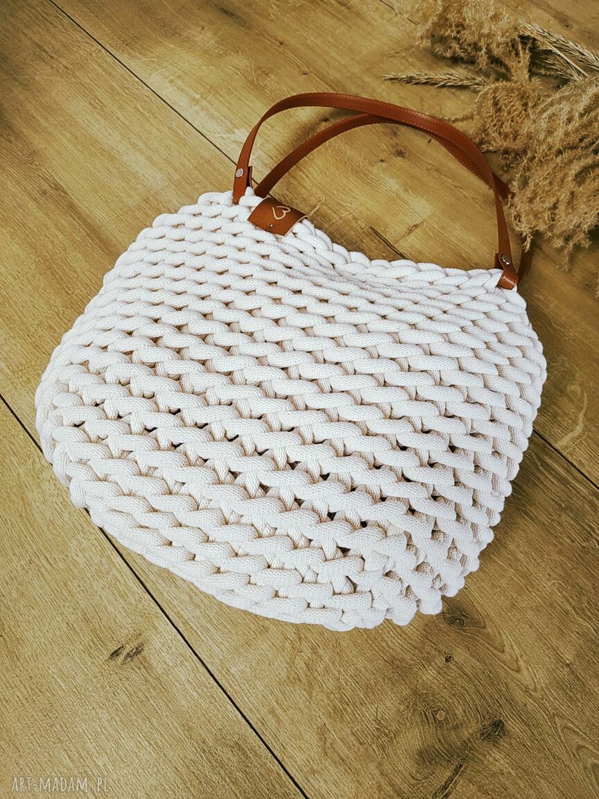 Ecru torba boho na ramię - ręcznie szydełkowana do pracy