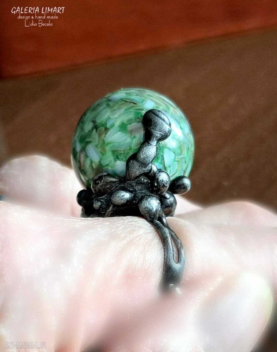 Wiosenny pierścionek Zielona muszla - autorski Tiffany handmade