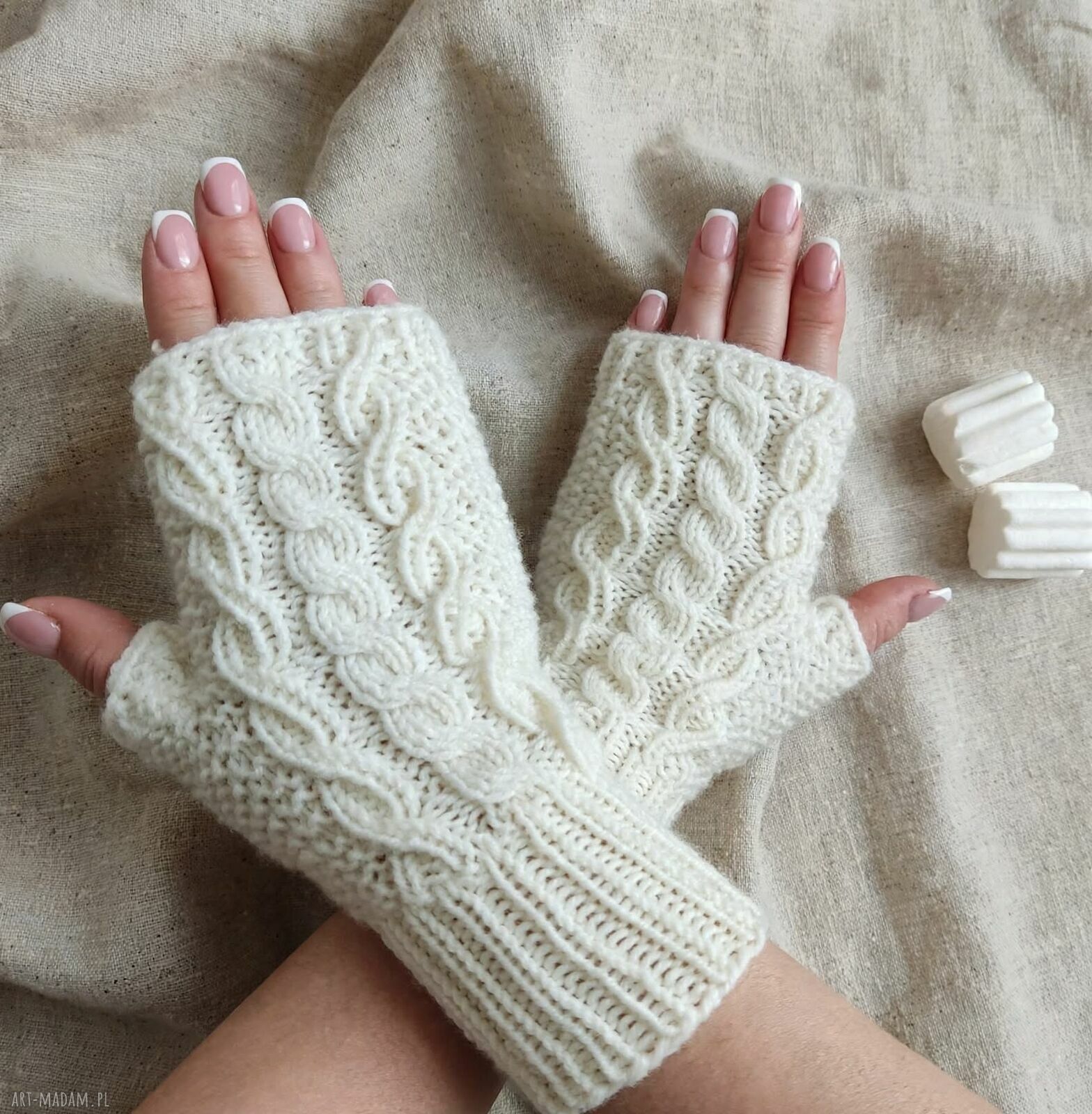 Podgląd projektu czapki handmade na zamówienie