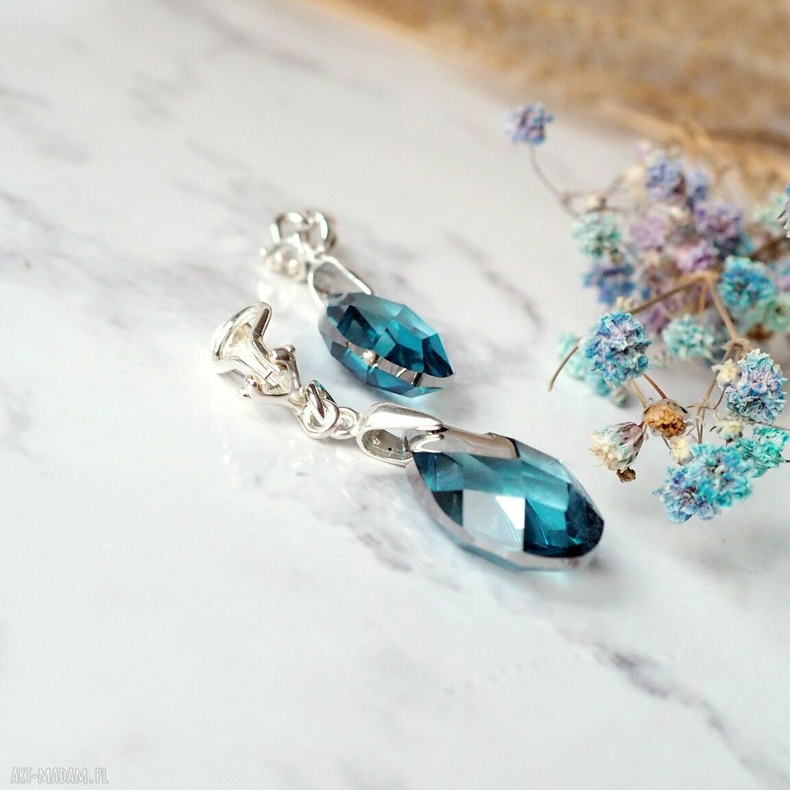 Ekskluzywne srebrne klipsy wiszące z kryształami Swarovski