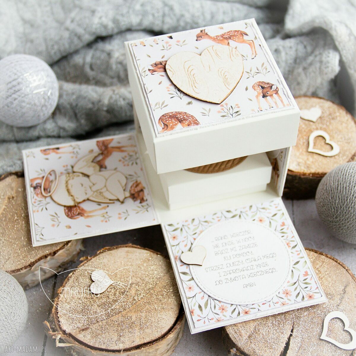 scrapbooking kartki: Eksplodujące pudełeczko ANIOŁEK STRÓŻ w otoczeniu leśnych przyjaciół
