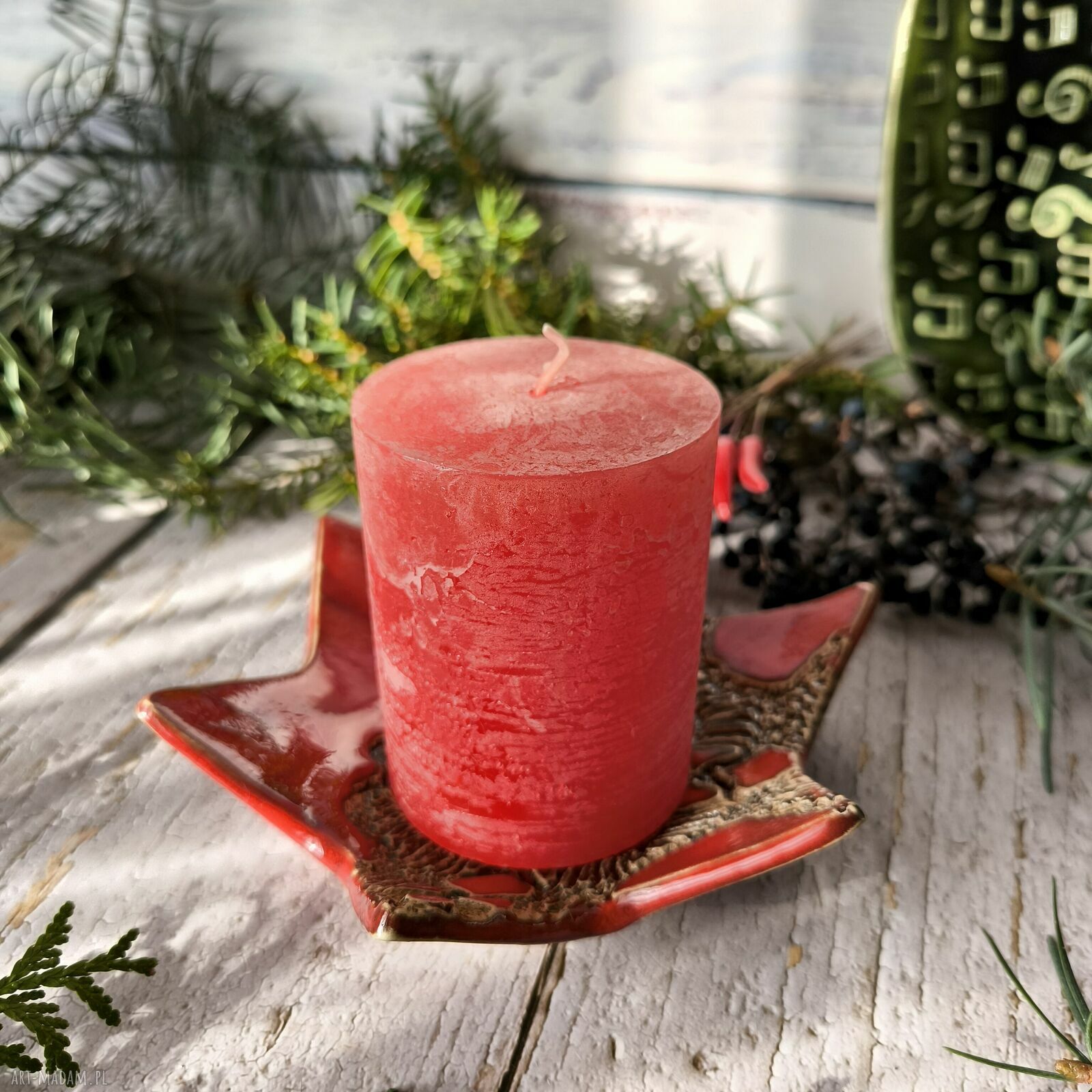 Elegancka gwiazda ceramiczna pod opłatek i świecę